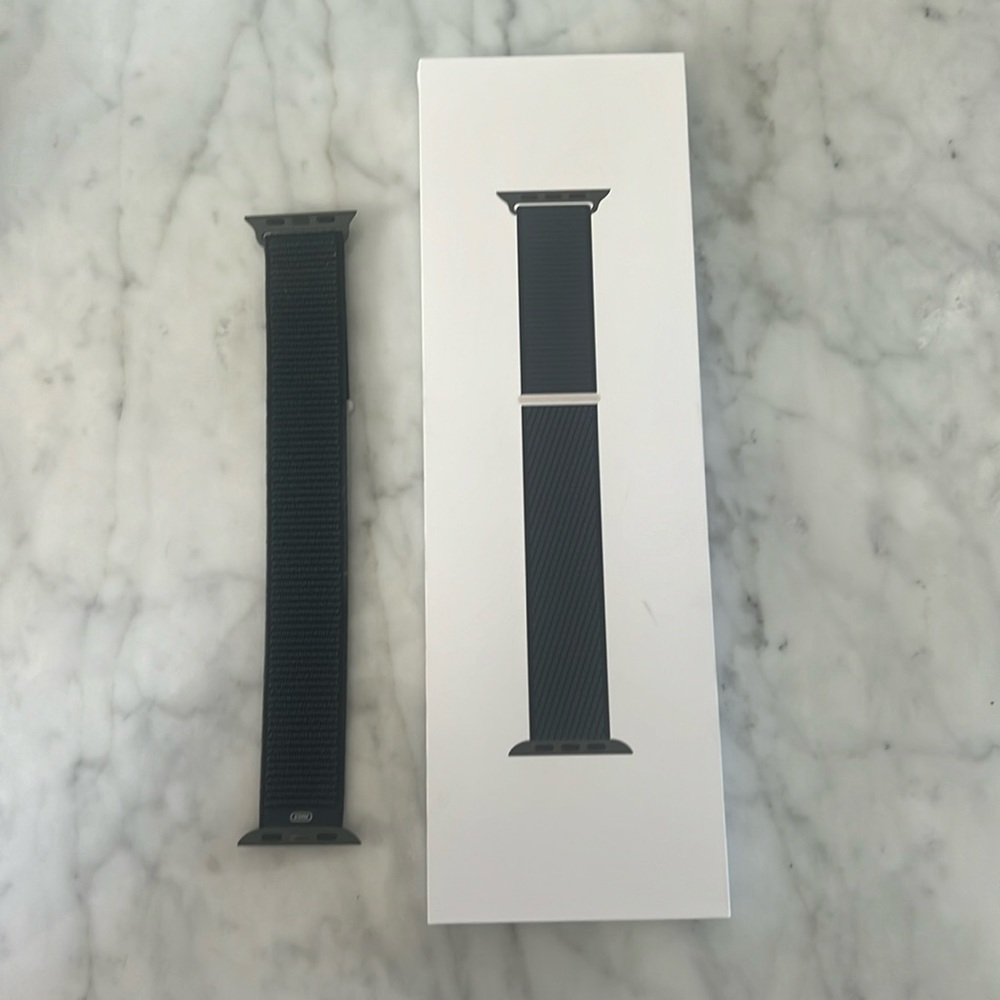41 mm midnight sport loop band